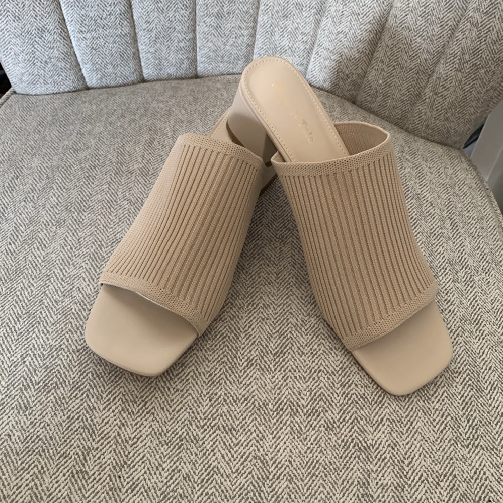 Shoe N Tale Shoes